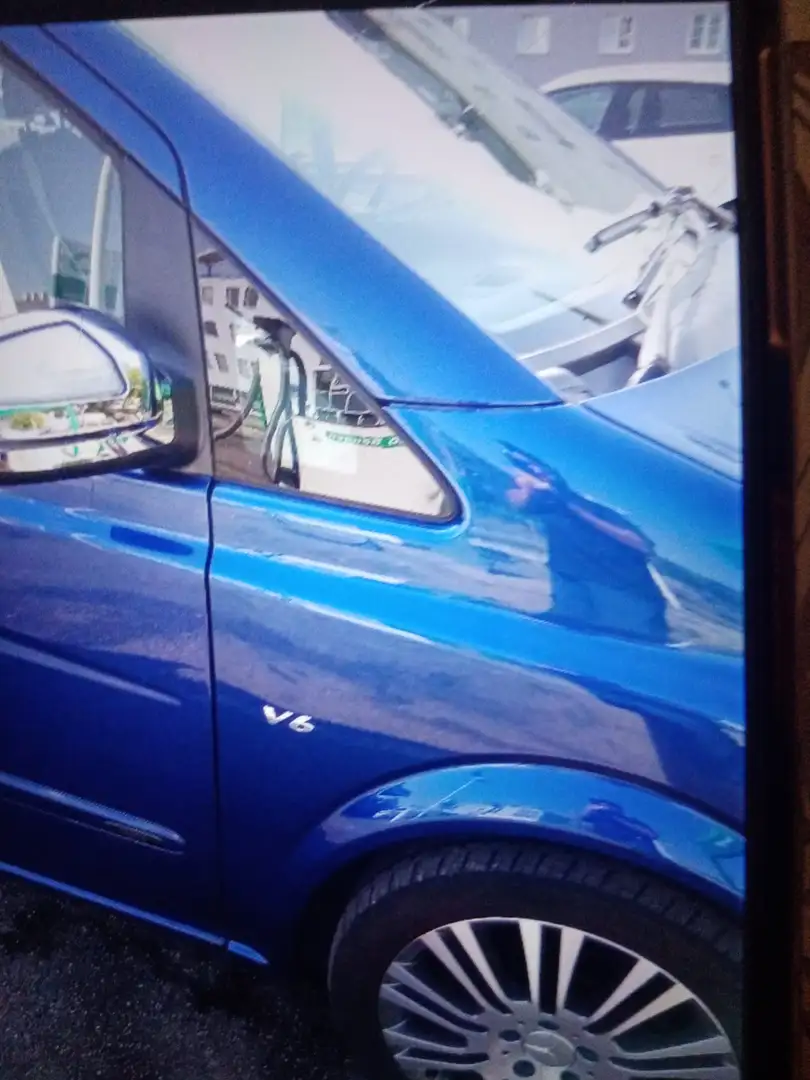 Mercedes-Benz Viano Viano X-clusive kompakt 3,0 CDI Aut. x-clusive Blau - 1