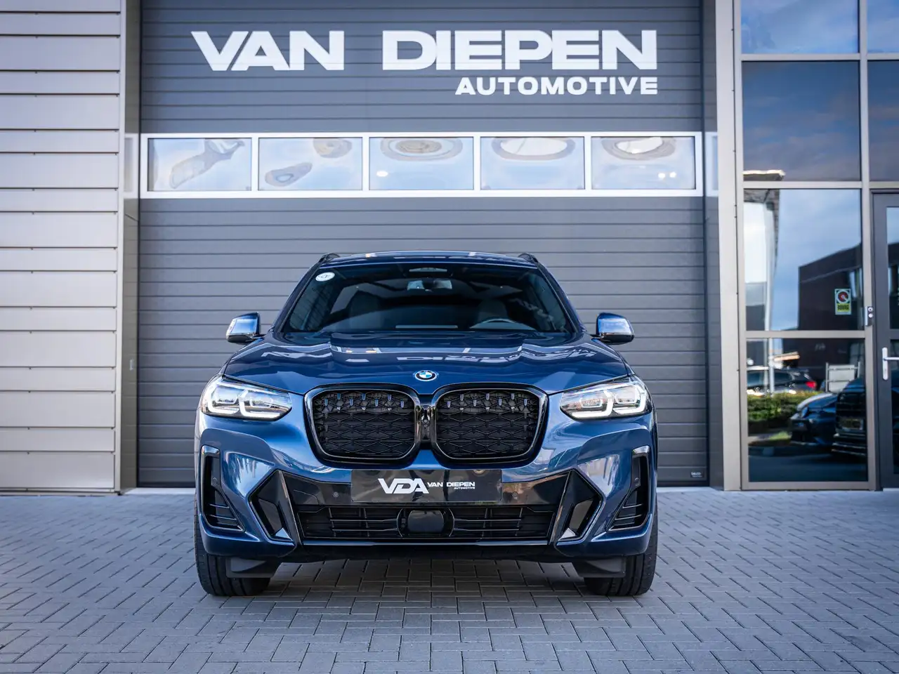 BMW iX3 Executive 80 kWh M-Sport l BTW l Pano l HUD l ACC, миниатюра 3