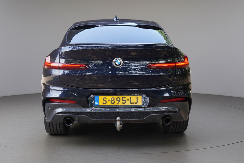 BMW X4 xDrive30d High Executive M-Sport / BTW / Panoramad — photo 4