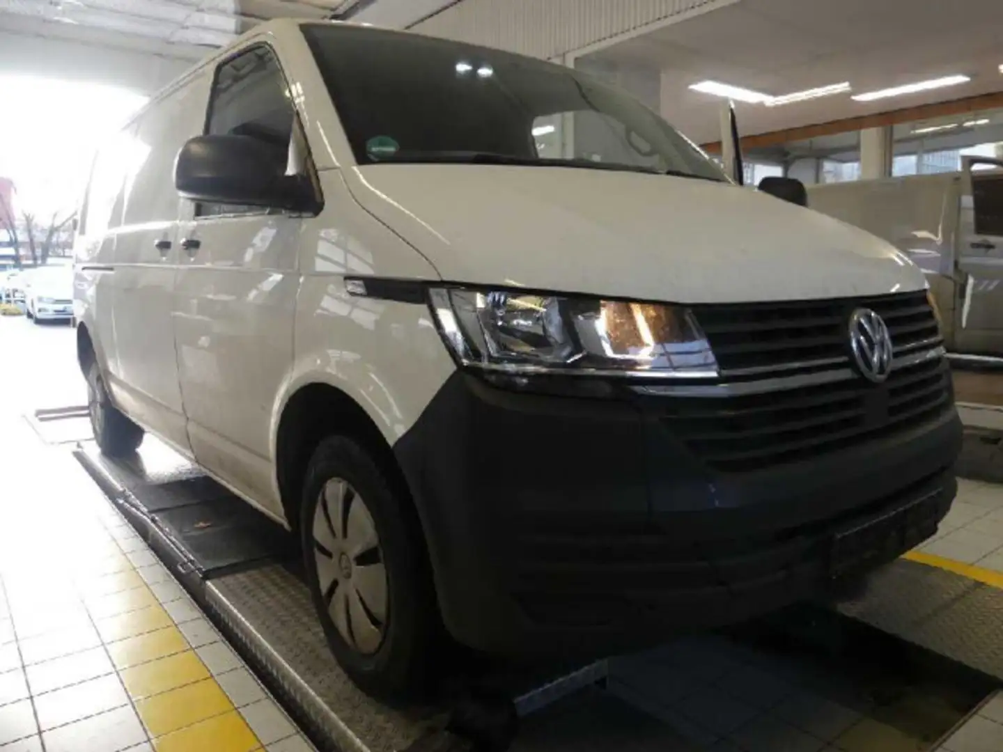 Volkswagen T6.1 Transporter T6.1 Kasten Langer Radstand 2.0 TDI EcoProfi KLI Weiß - 2