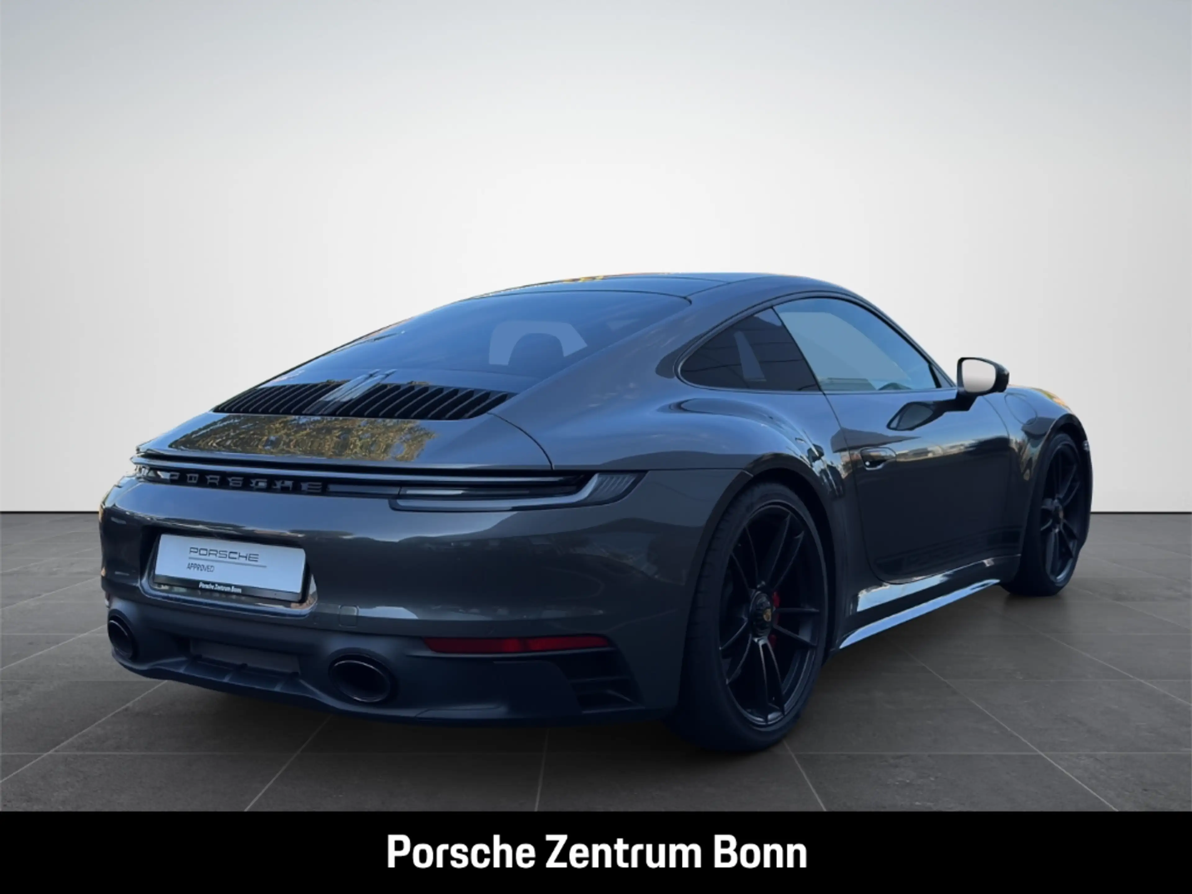 Porsche 992 (911) Carrera 4 GTS — photo 5