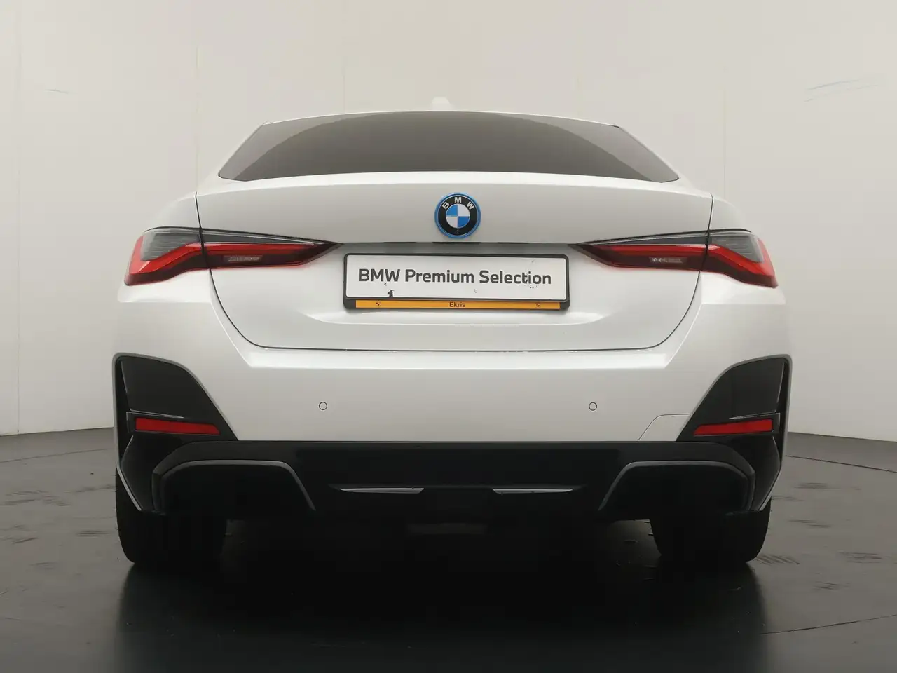 BMW i4 2026 — фото 10