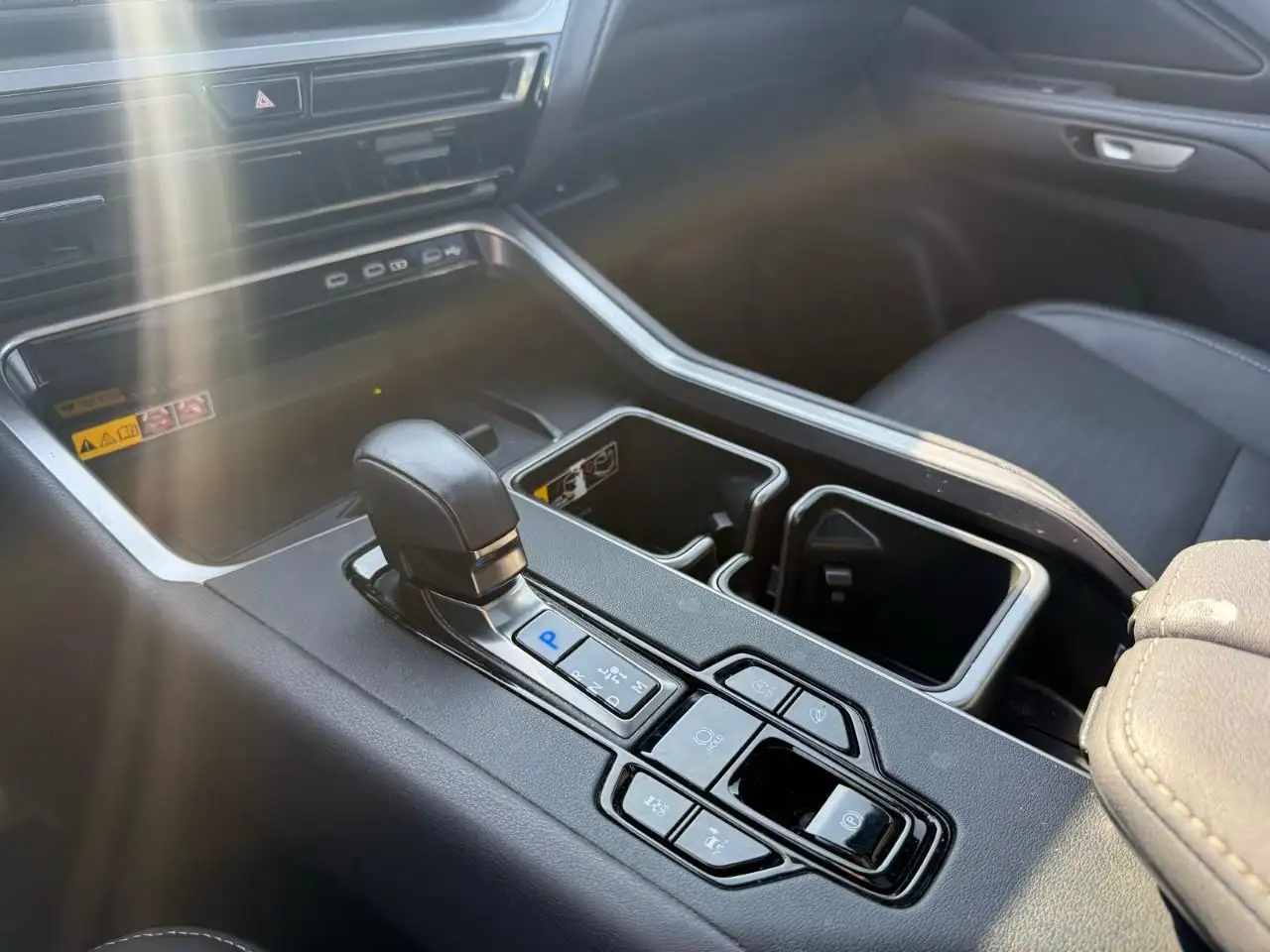 Lexus TX 350 снимка Lexus TX 350