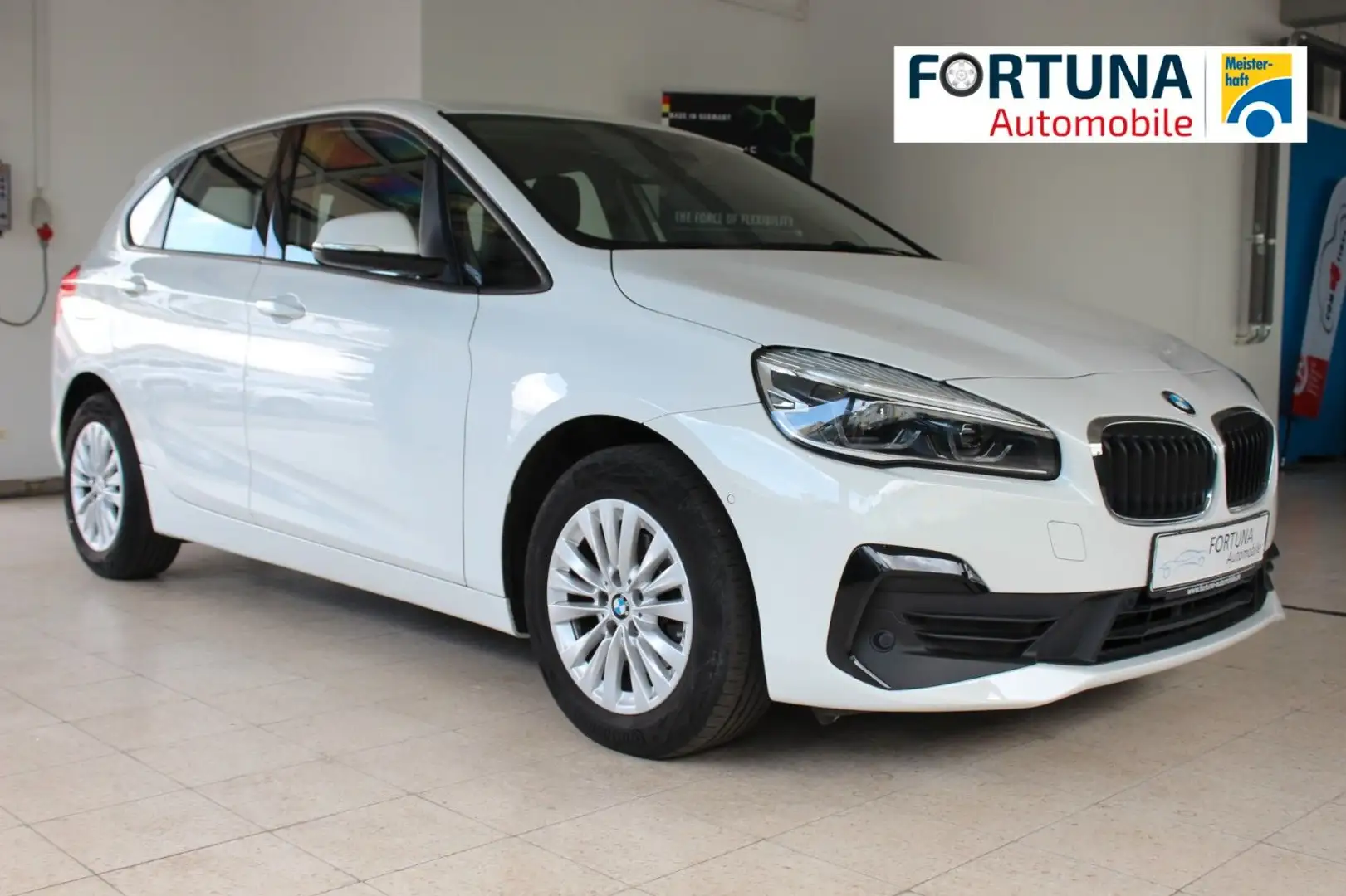 BMW 218 218i Aut.  Active Tourer Navi LED DAB Weiß - 1