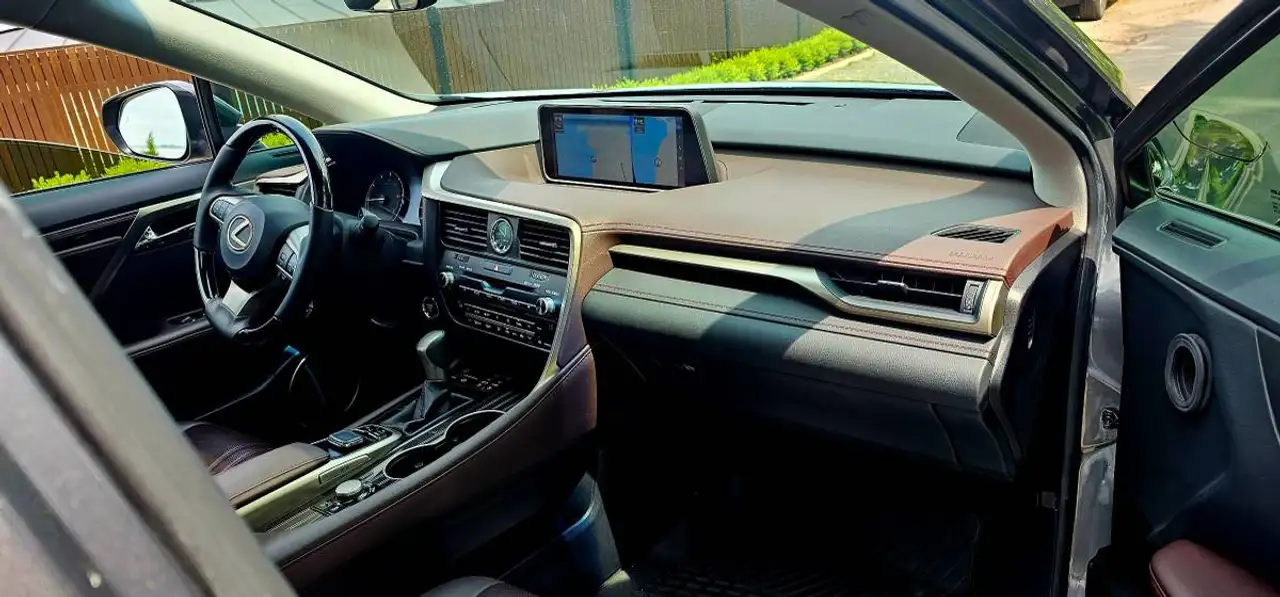 Lexus RX снимка Lexus RX