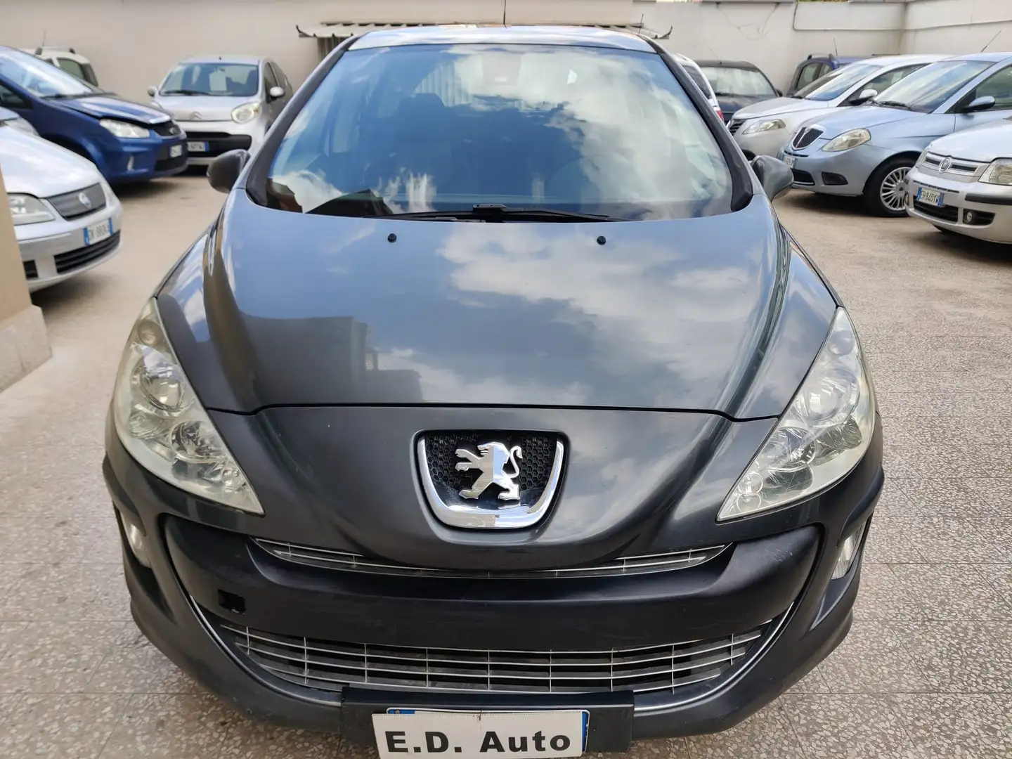 Peugeot 308 308 I 2007 5p 1.6 hdi 16v Premium 110cv fap Gris - 2