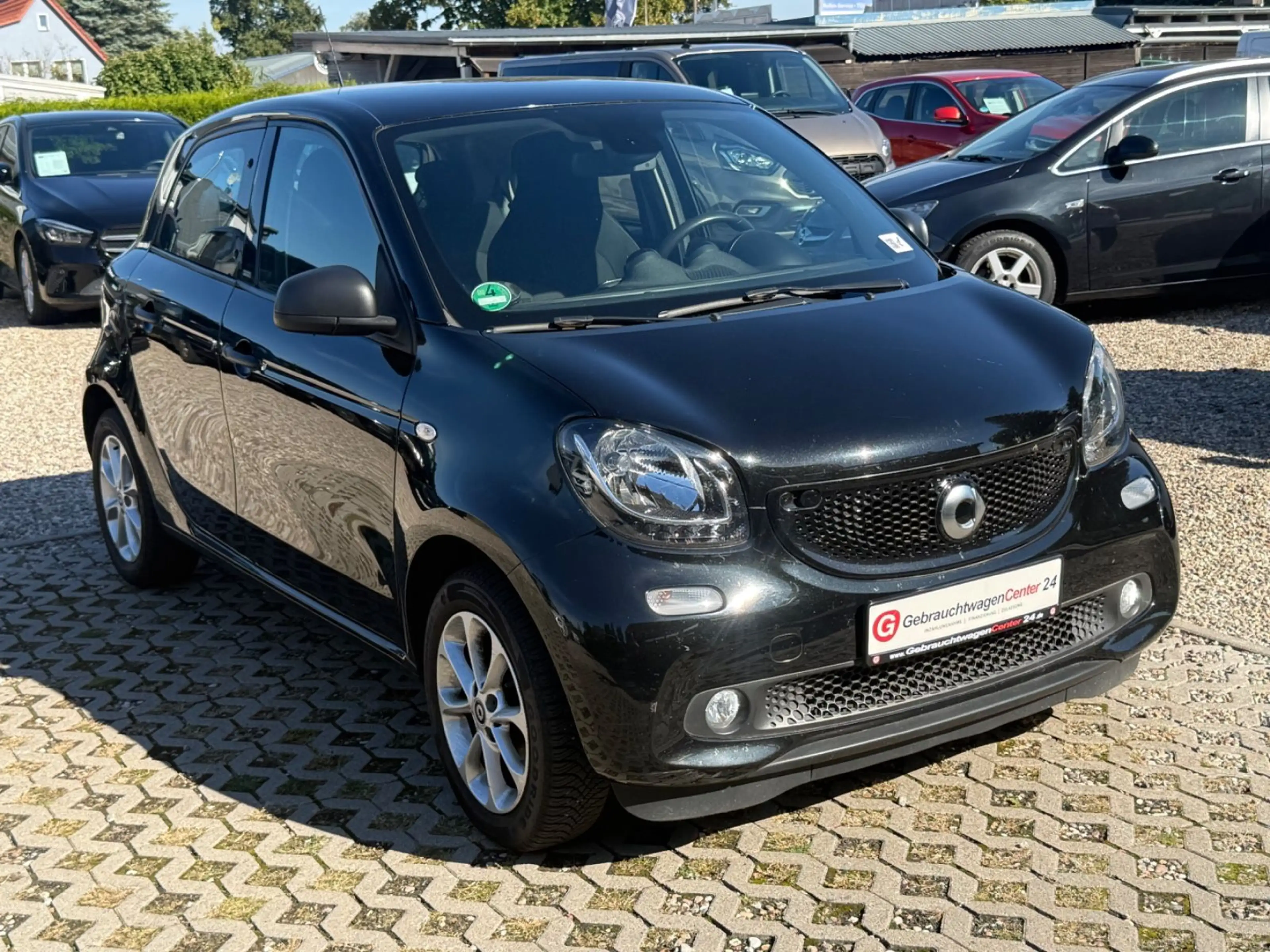 smart forFour Klimaautomatik, PDC, Sitzheizung, LED — photo 2