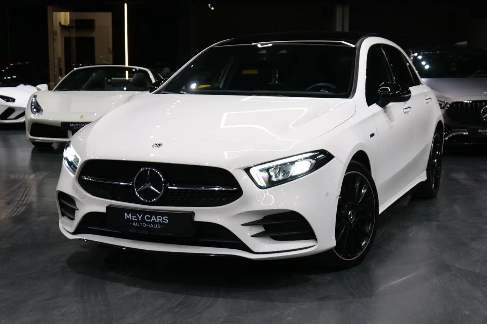 Mercedes-Benz A 250 e Edition 2020*AMG*PANO*KAMERA*MB100 Blanc - 1