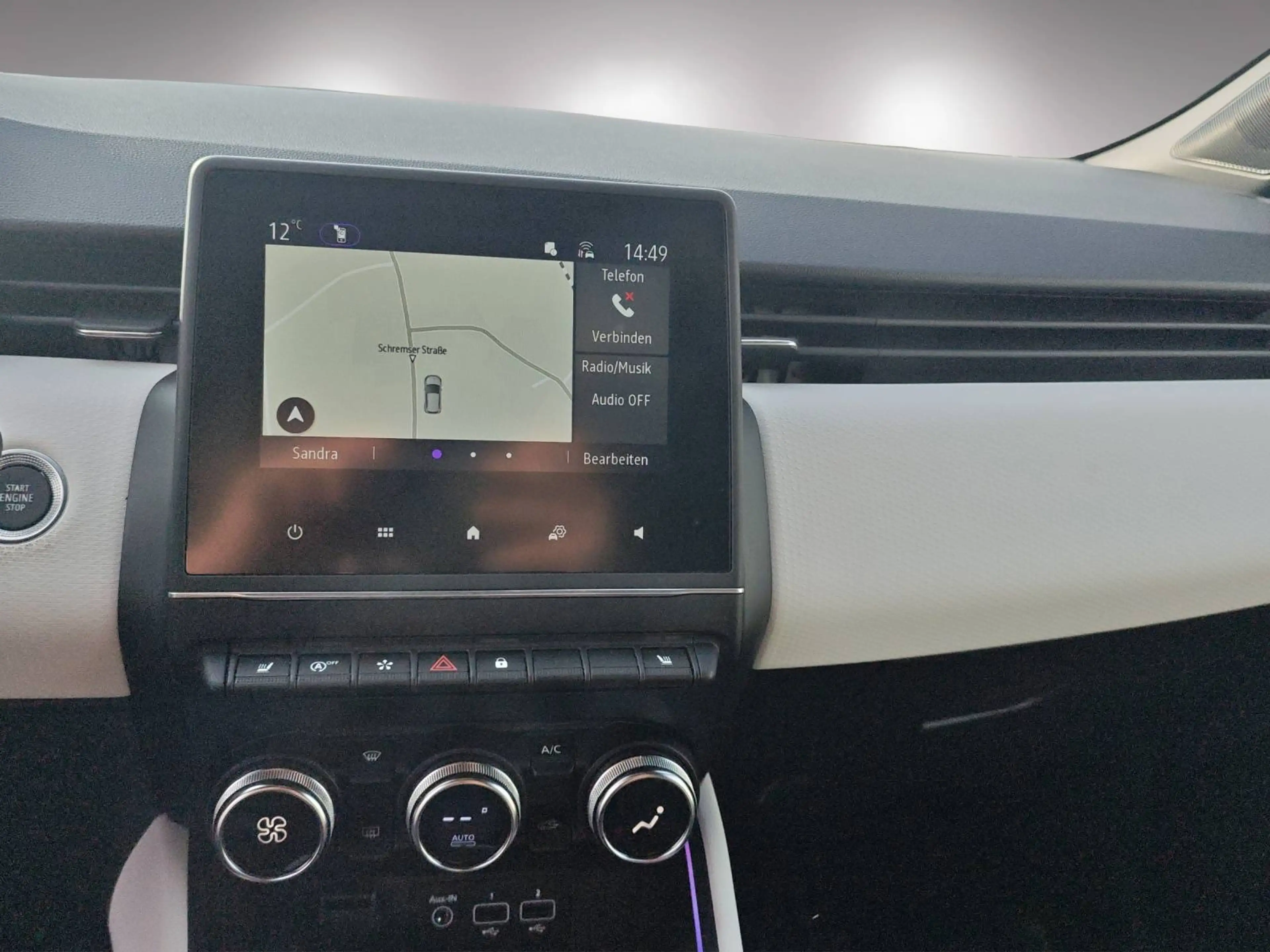 Renault Clio Techno TCe 90 — photo 14