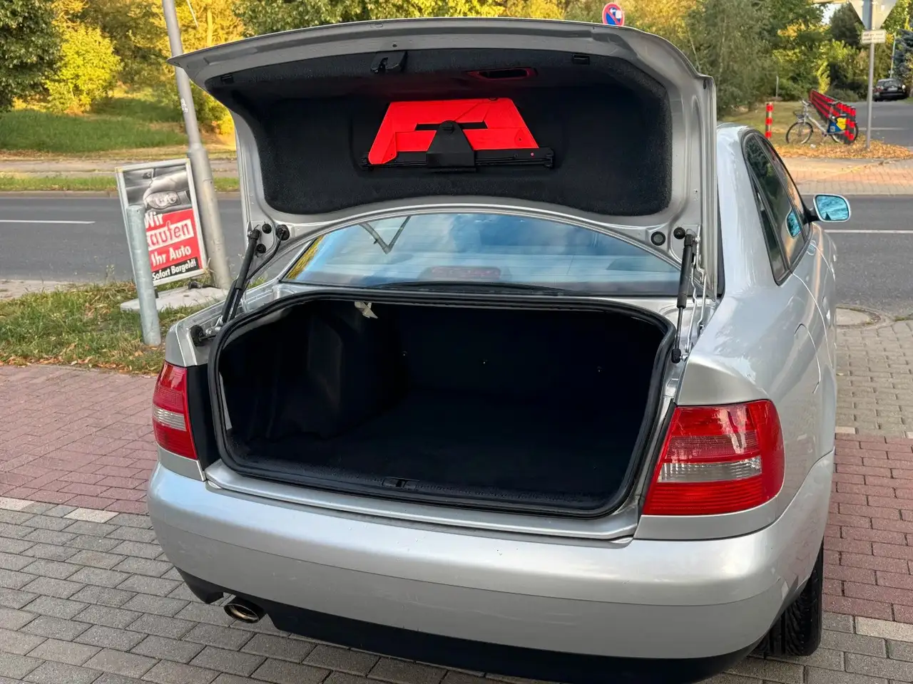 Audi A4 1.6*Limousine*ZR NEU*Klima*8-Fach*TÜV NEU, foto 6