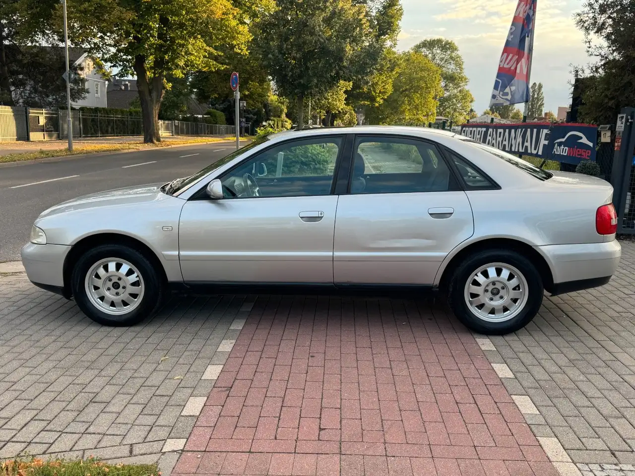 Audi A4 1.6*Limousine*ZR NEU*Klima*8-Fach*TÜV NEU, foto 8
