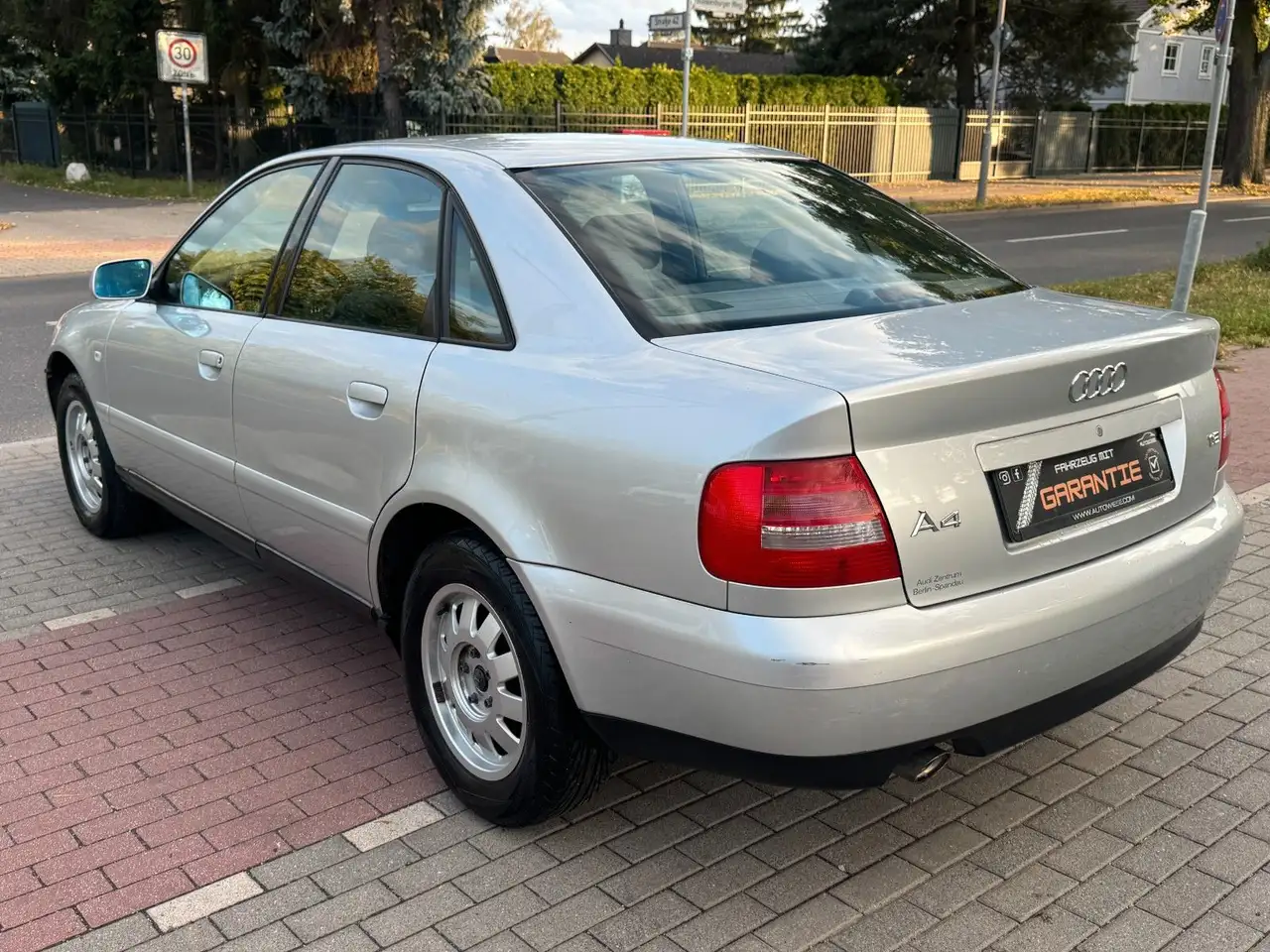 Audi A4 1.6*Limousine*ZR NEU*Klima*8-Fach*TÜV NEU, foto 7