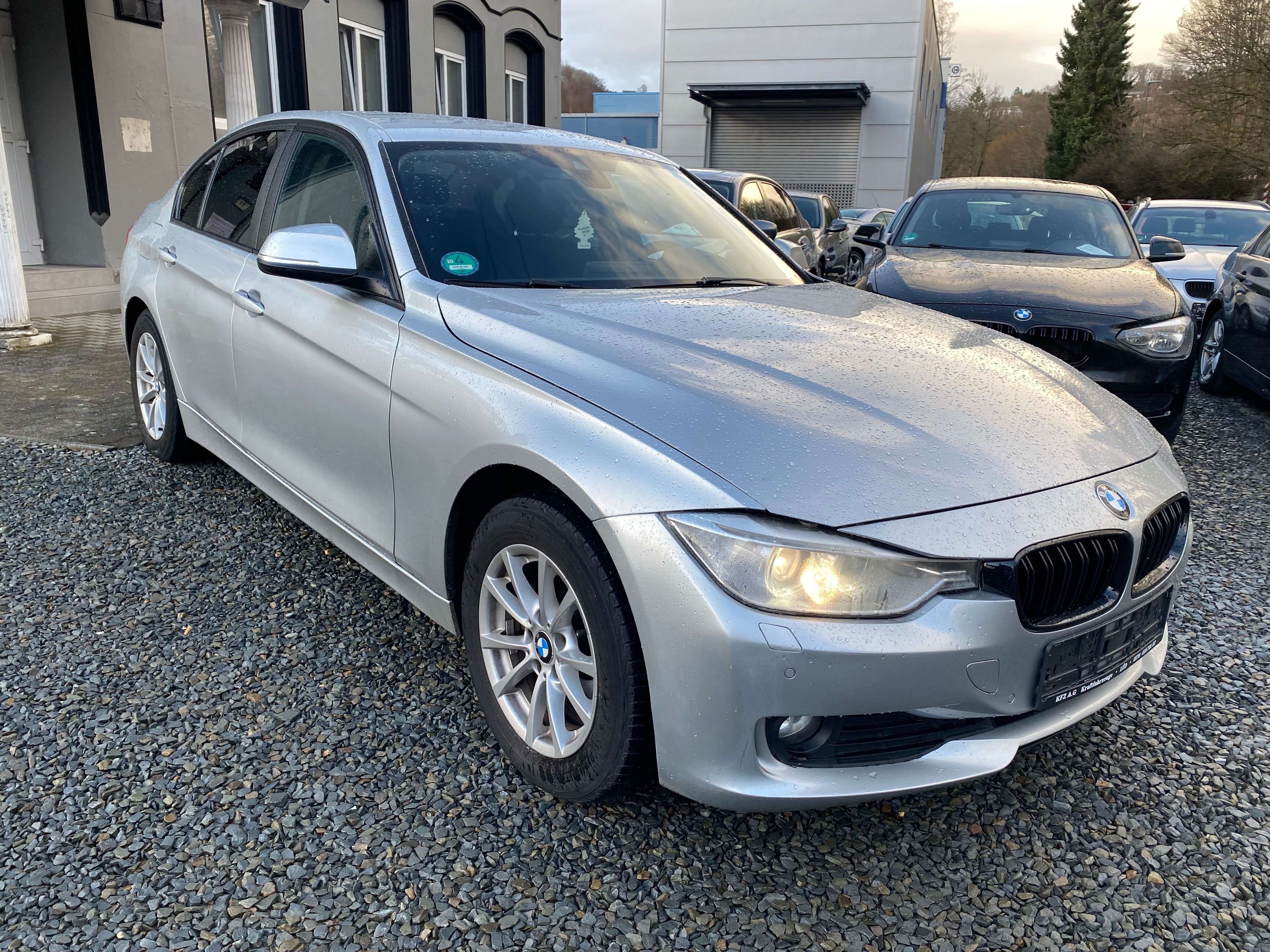 Second hand Bmw 3 Series 320