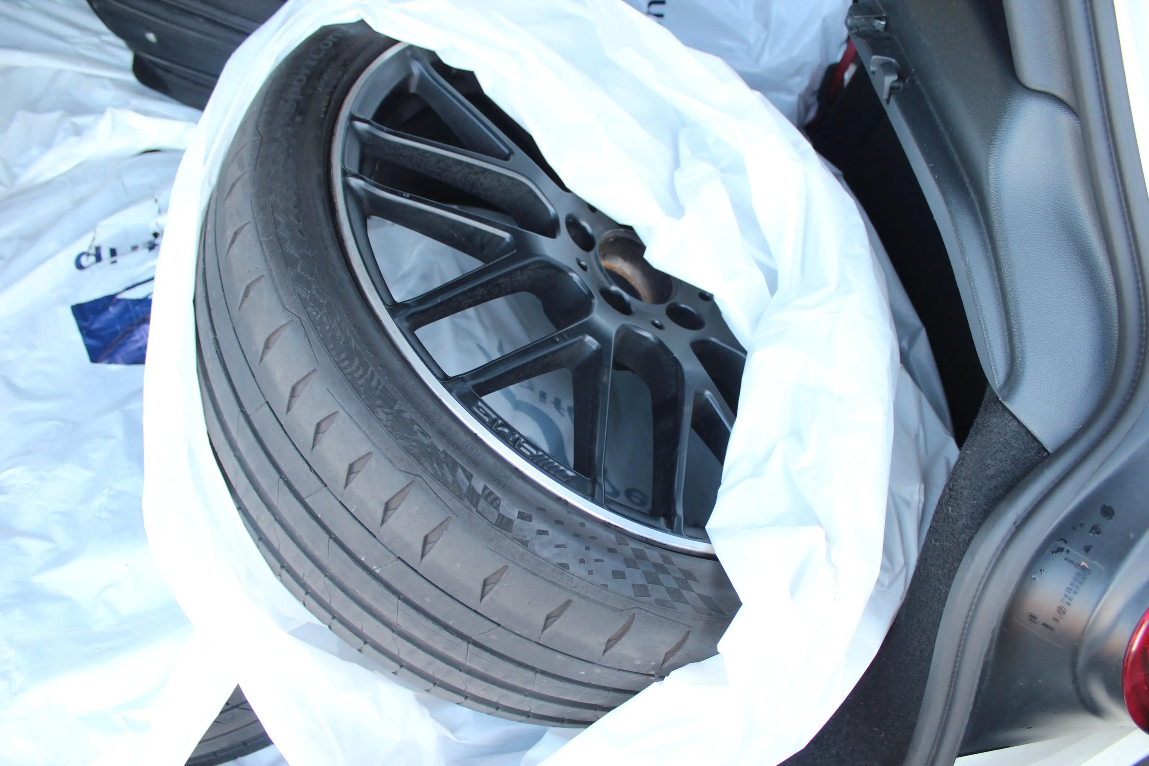 Mercedes-Benz A 45 AMG A 45 AMG: Winter & Sommerräder, Scheckheft — photo 15