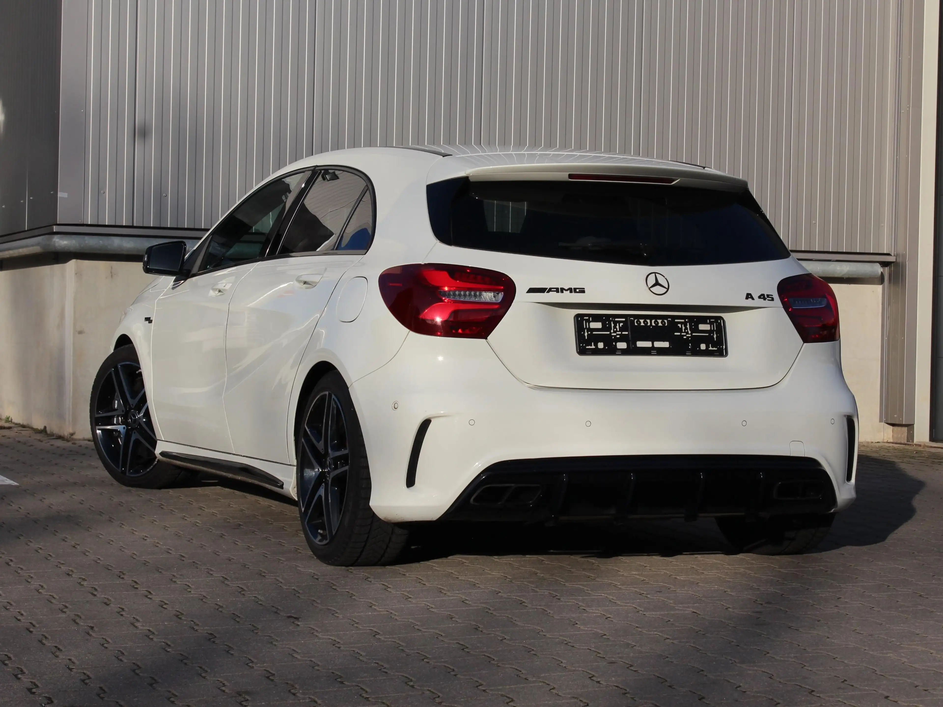 Mercedes-Benz A 45 AMG A 45 AMG: Winter & Sommerräder, Scheckheft — photo 5