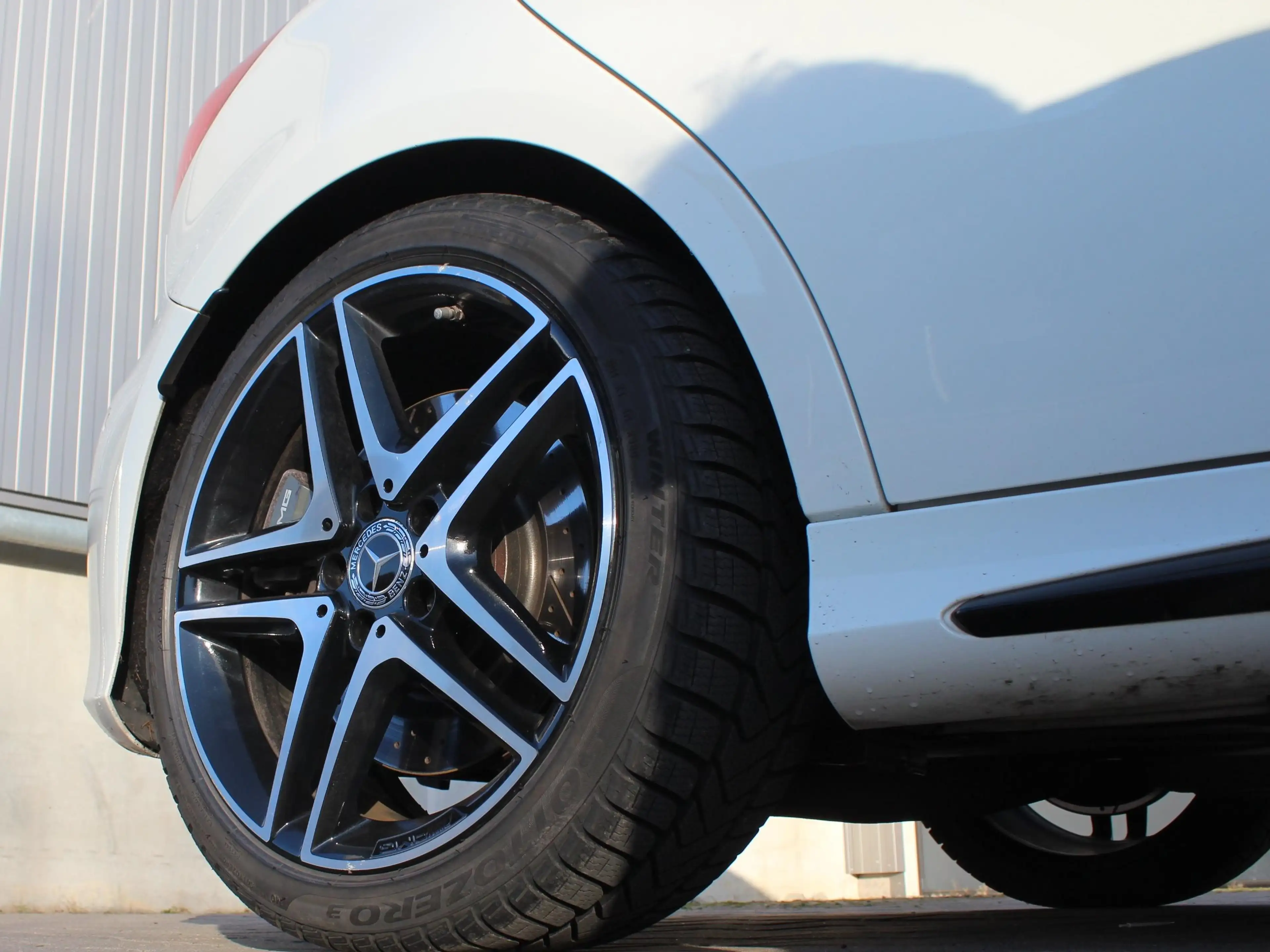 Mercedes-Benz A 45 AMG A 45 AMG: Winter & Sommerräder, Scheckheft — photo 7