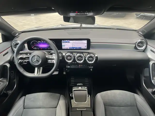 Mercedes-Benz Cla Class view 11