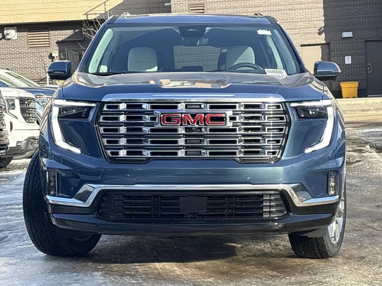 GMC Acadia снимка GMC Acadia