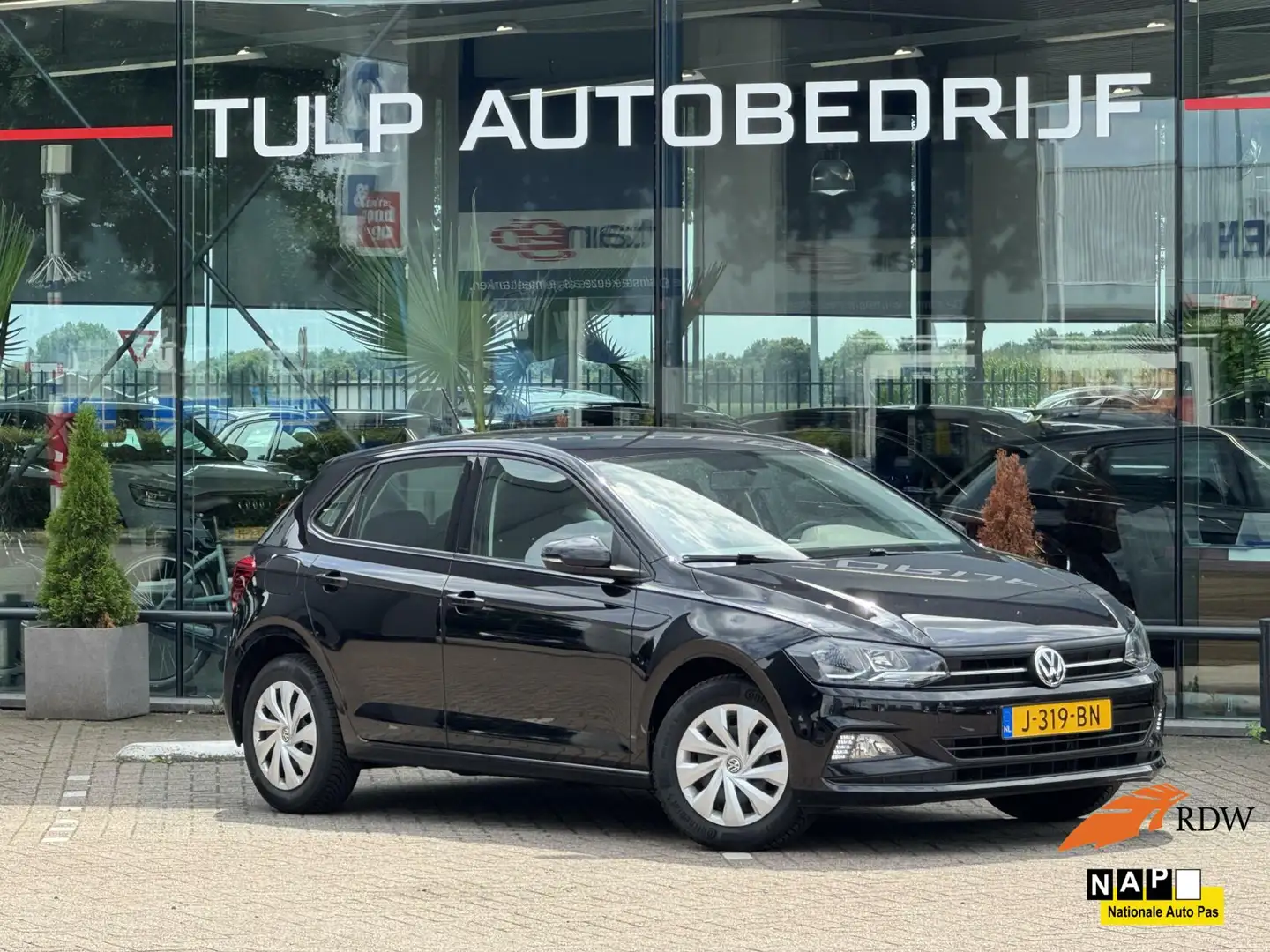 Volkswagen Polo 1.0 TSI Comfortline 5drs 2020 Navi 79215km Zwart - 1