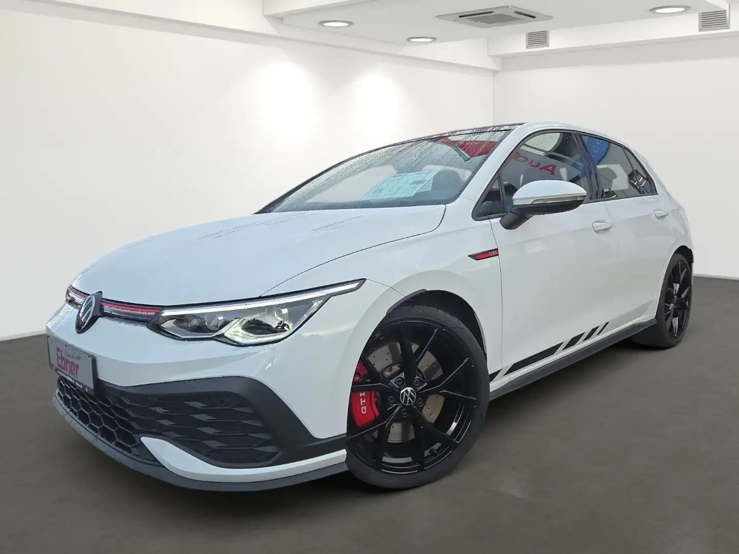 Volkswagen Golf VIII GTI CLUBSPORT 300PS DSG ACC+NAVI+APP+LED+19 A Schwarz - 2