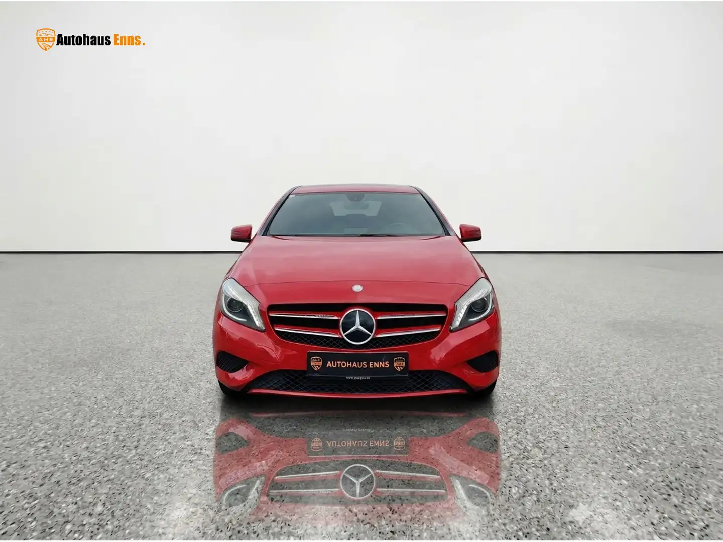 Mercedes-Benz A 180 Klima / Tempomat / Einparkhilfe / Sport Sitze / Bluetooth Rot - 2