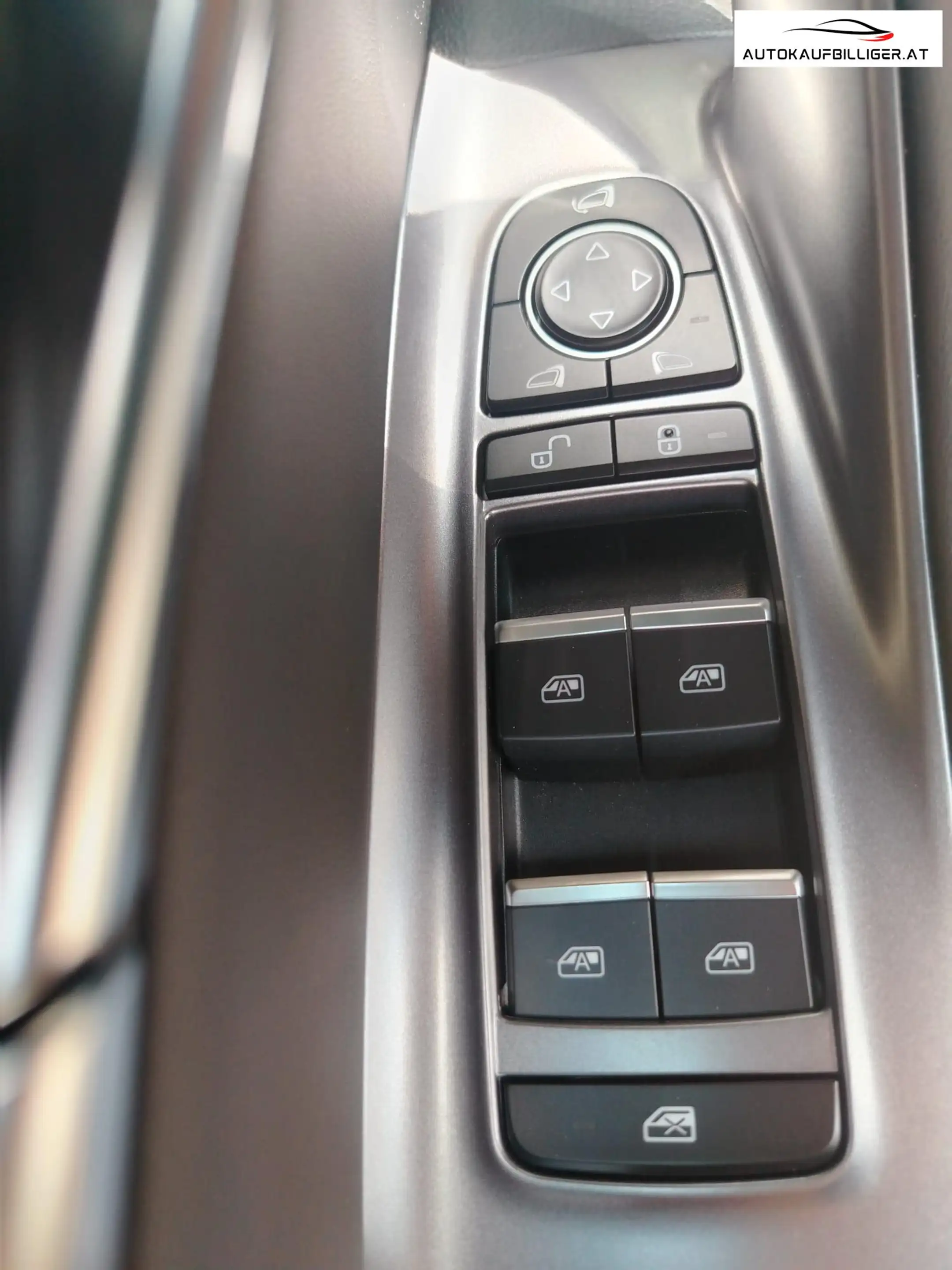 BYD Seal U DM-i Comfort 26,6kwh *Österreich-Paket**sofort ... — photo 9