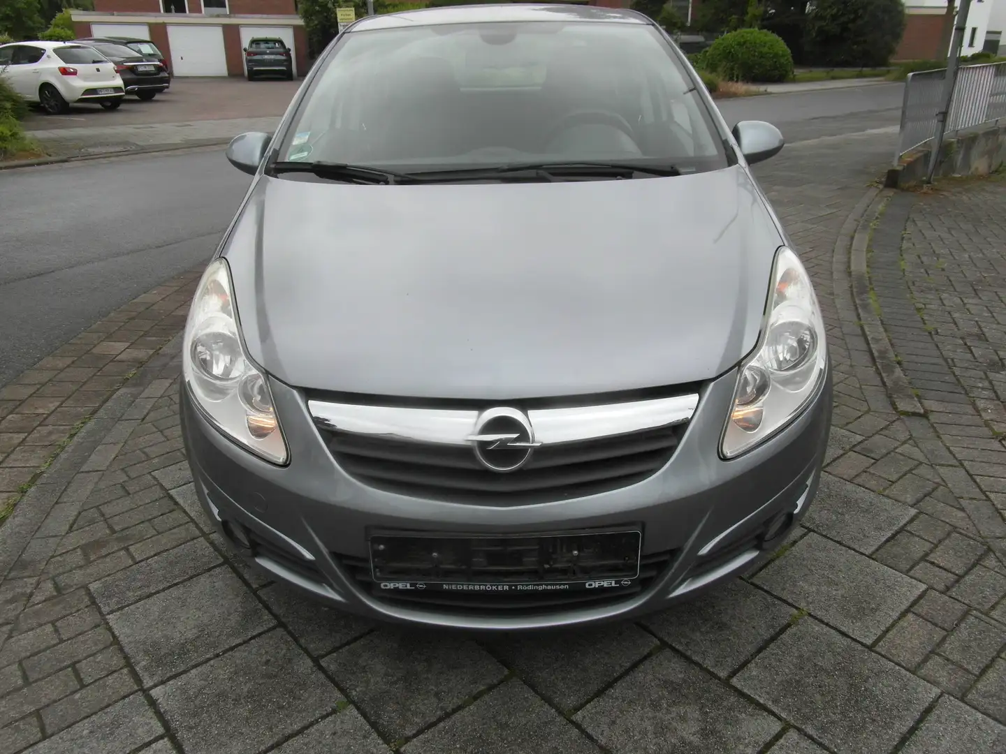Opel Corsa Edition Grau - 1