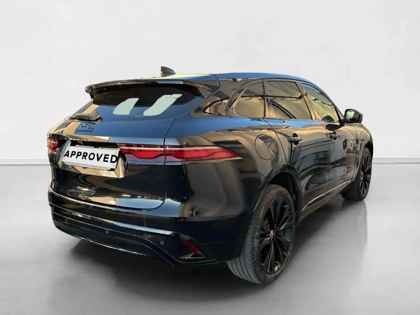 Jaguar F-Pace 2.0 D 204 CV AWD aut. R-Dynamic S Чорний - 2