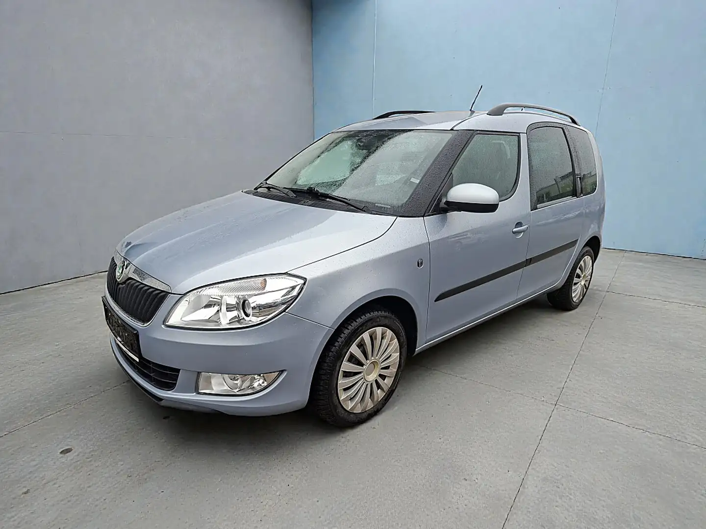 Skoda Roomster Family 1,2 Blau - 1