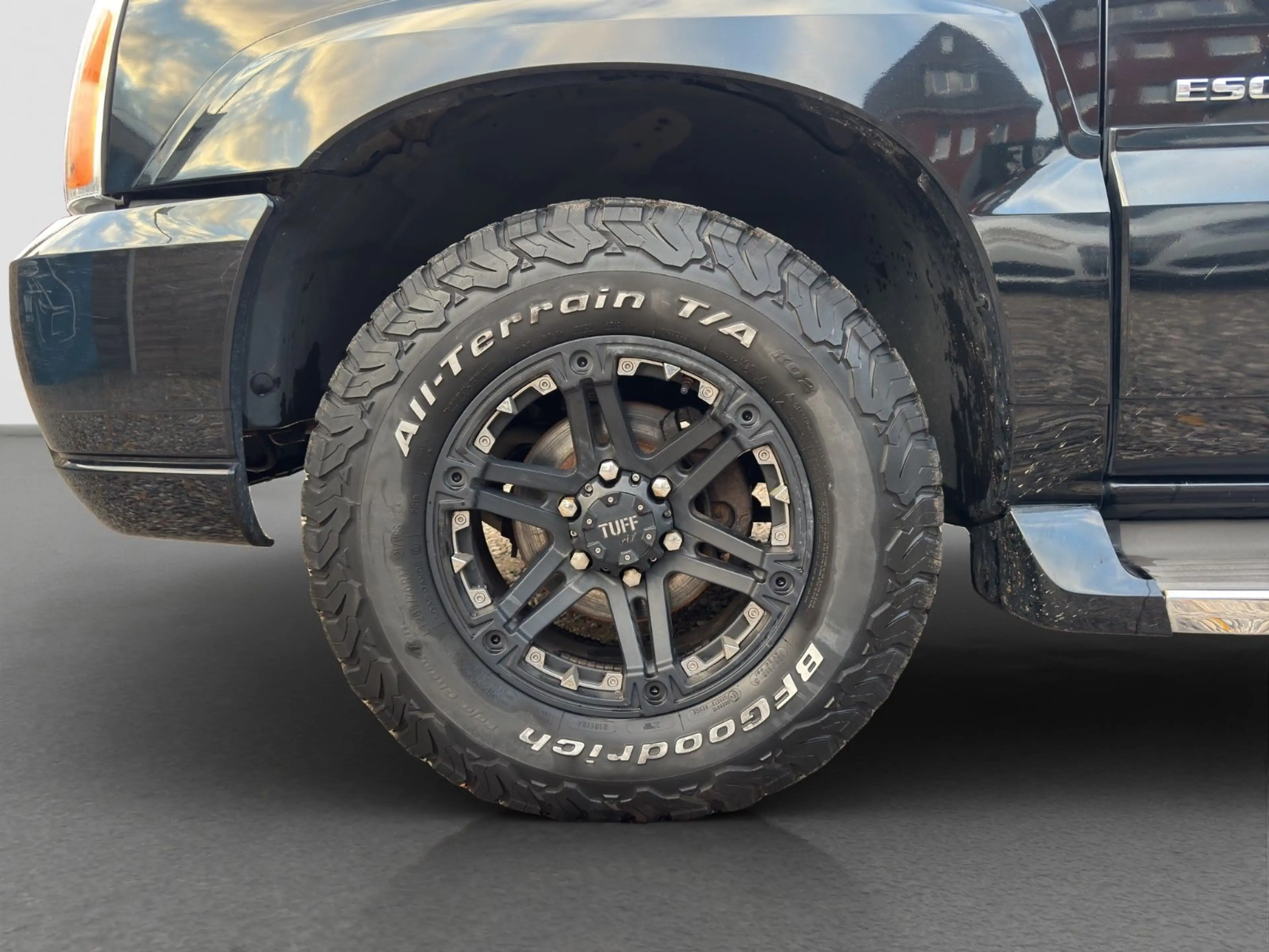 Cadillac Escalade Elegance/LPG/TOMASETTO/PDC/ — photo 17