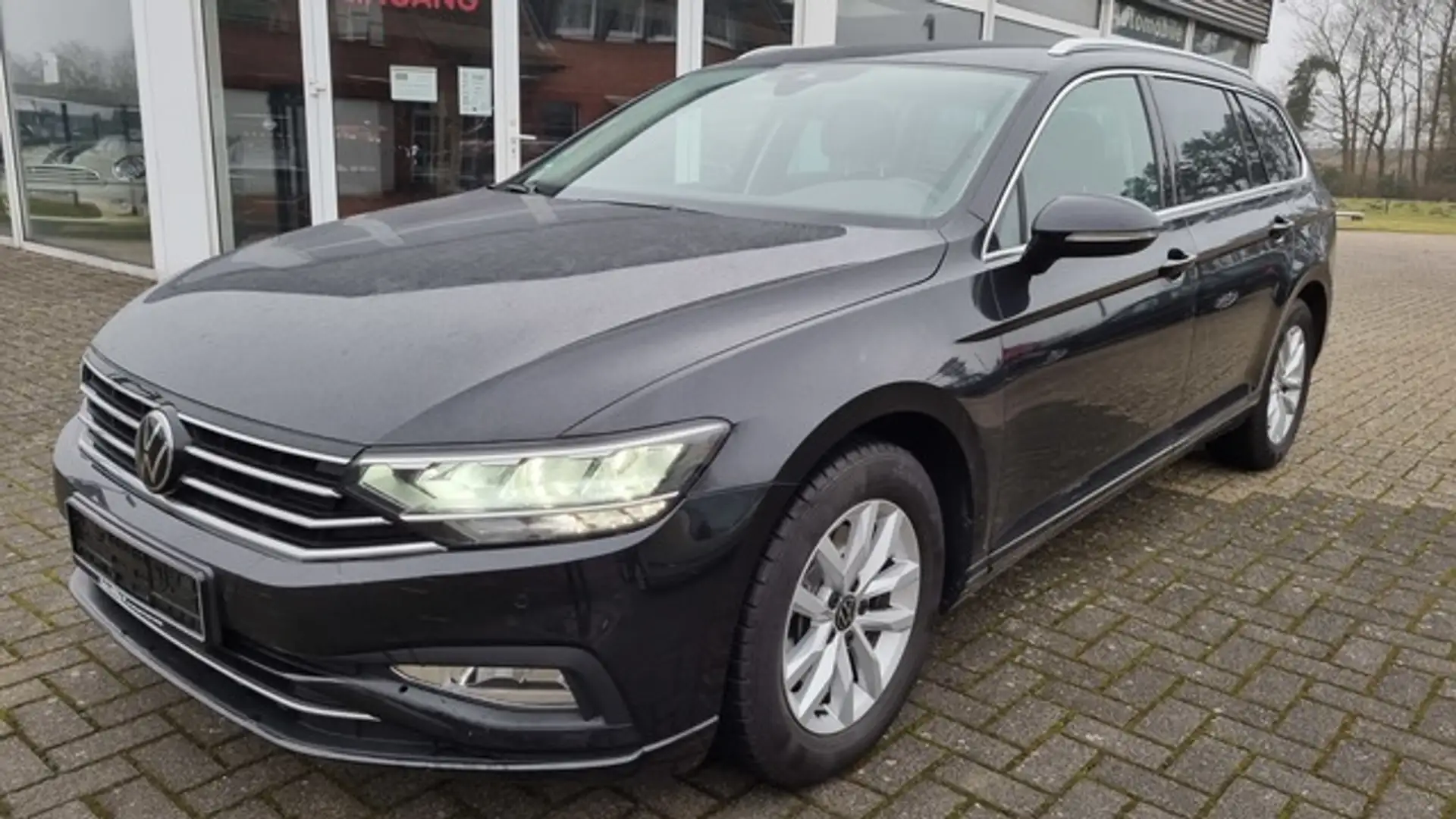 Volkswagen Passat Variant Business Navi Discover+Kamera+AHK+ Noir - 1