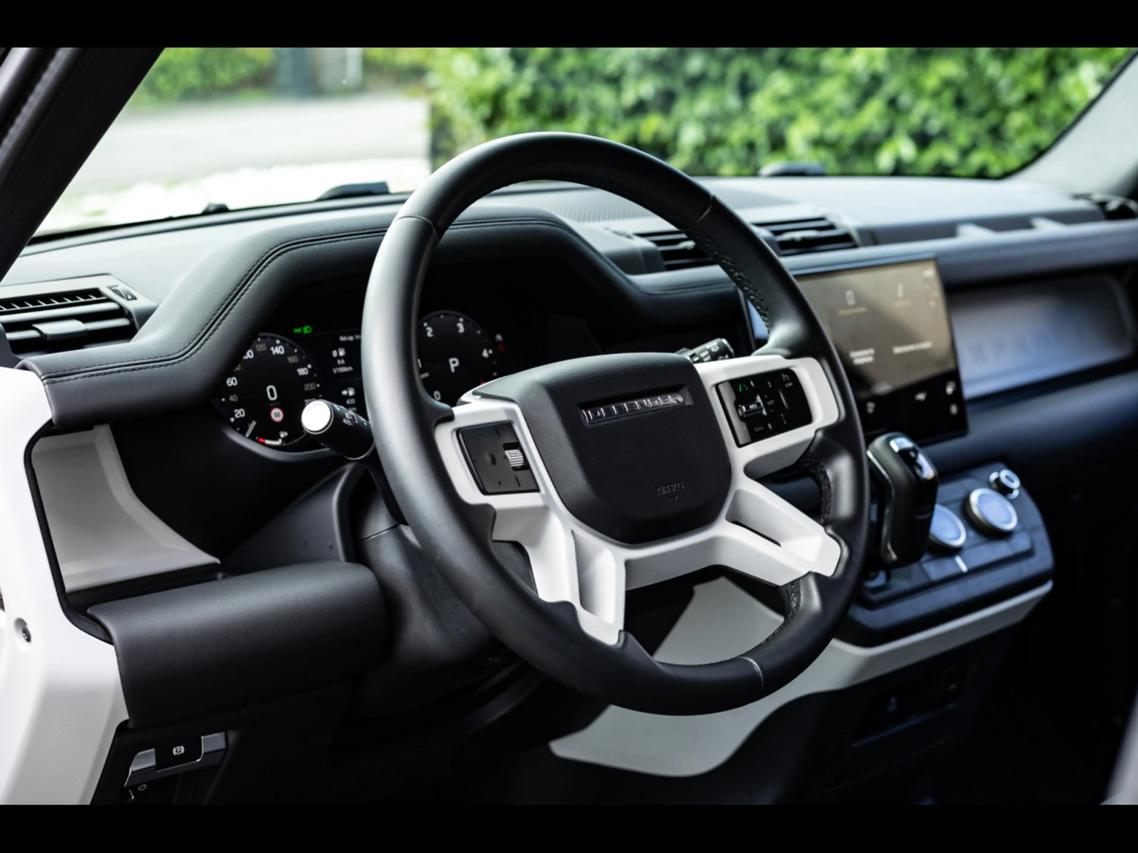 Land Rover Defender 110 D250 HARD TOP S AWD 3-SEAT°WARR 9/2030°AHK — photo 9