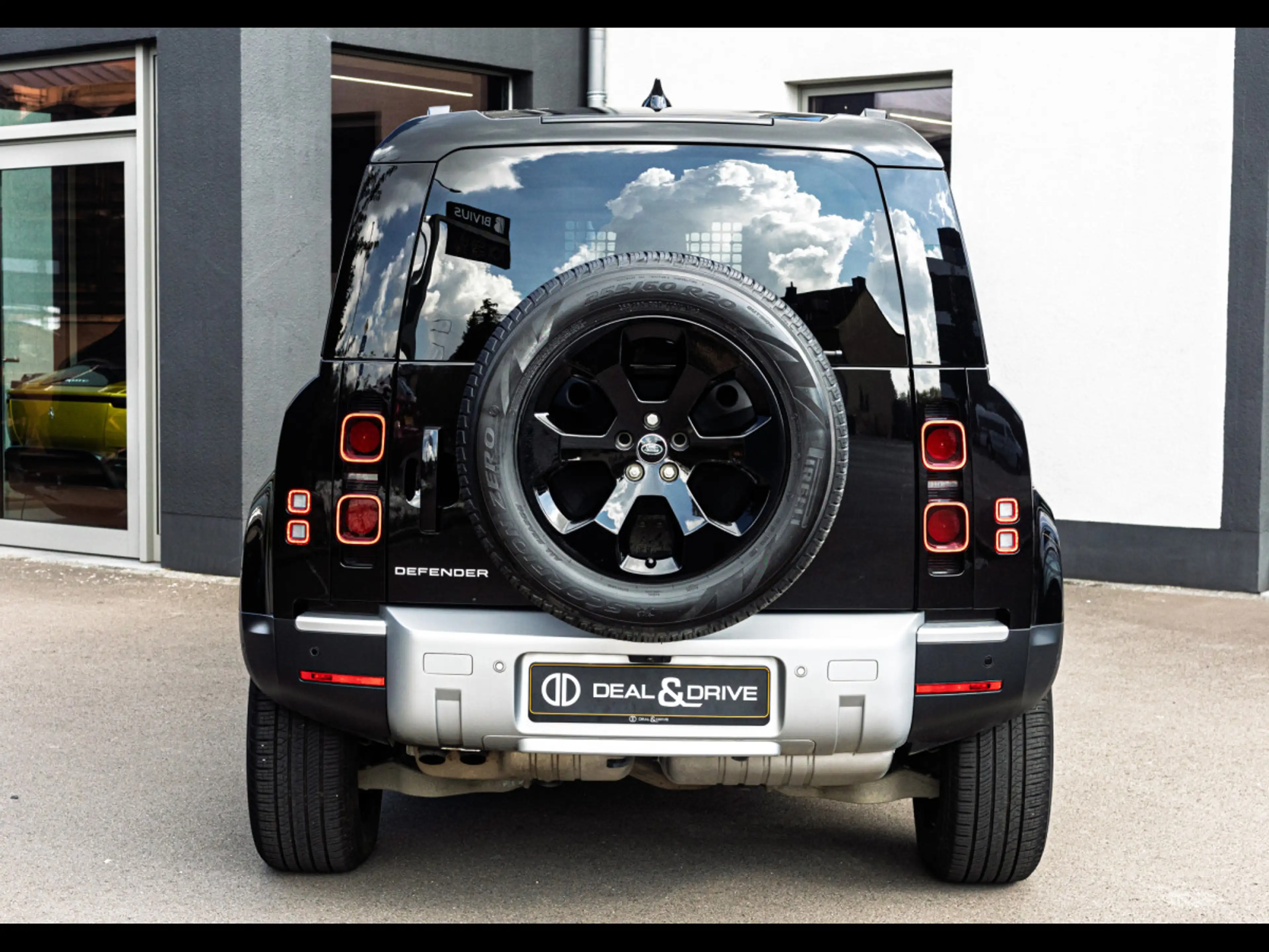 Land Rover Defender 110 D250 HARD TOP S AWD 3-SEAT°WARR 9/2030°AHK — photo 4