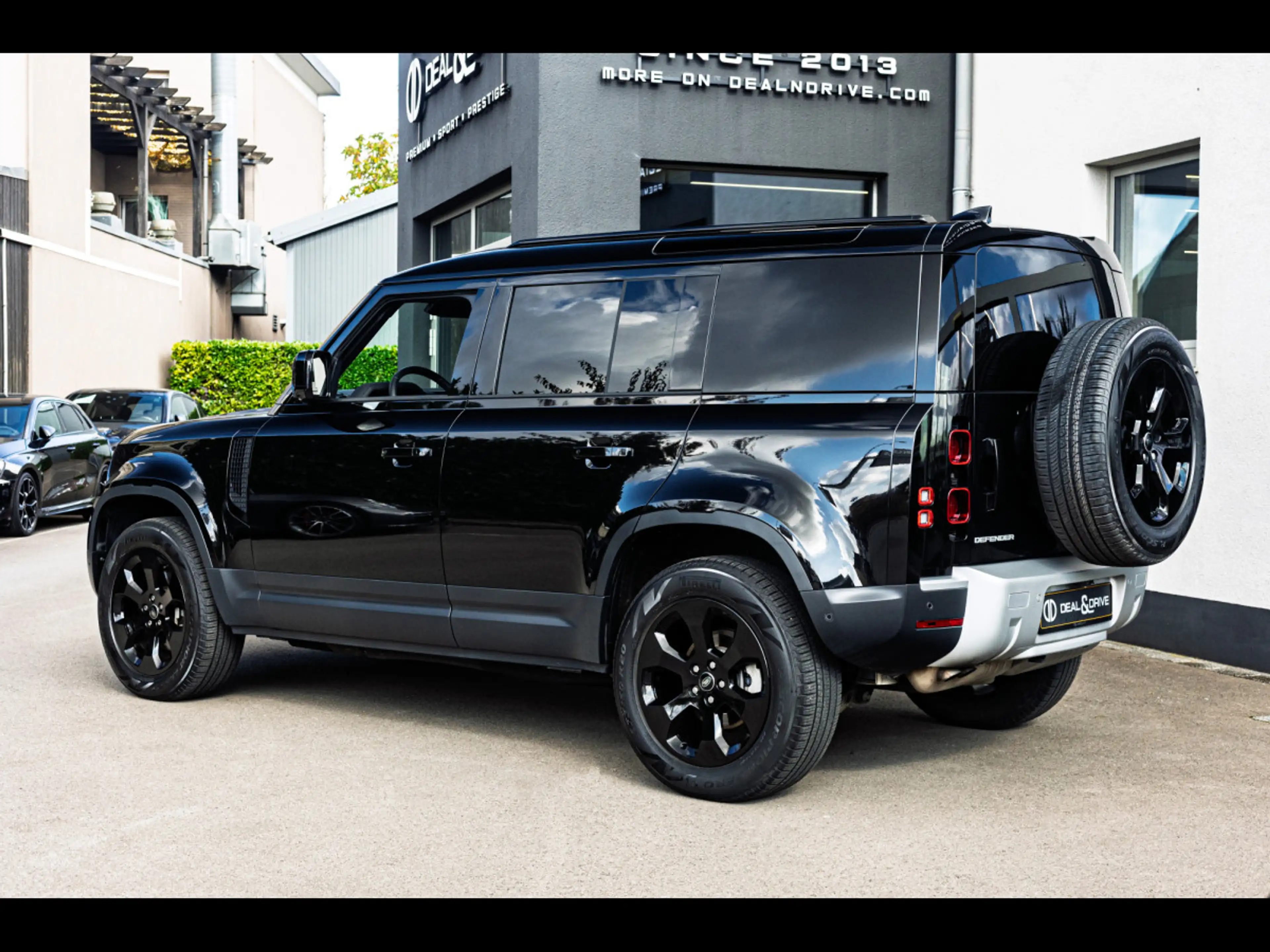 Land Rover Defender 110 D250 HARD TOP S AWD 3-SEAT°WARR 9/2030°AHK — photo 3