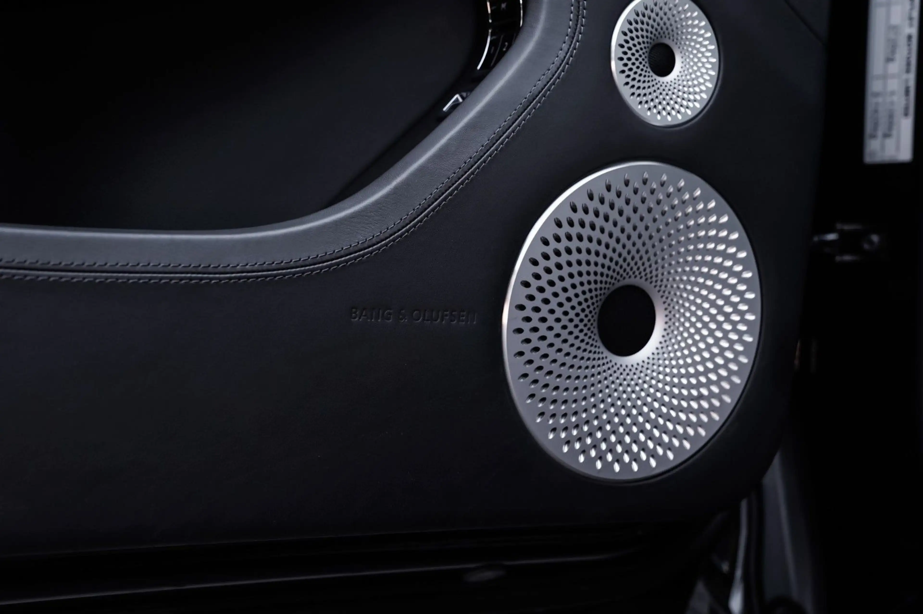Bentley Continental GT W12 Mulliner Blackline-B&O — photo 13