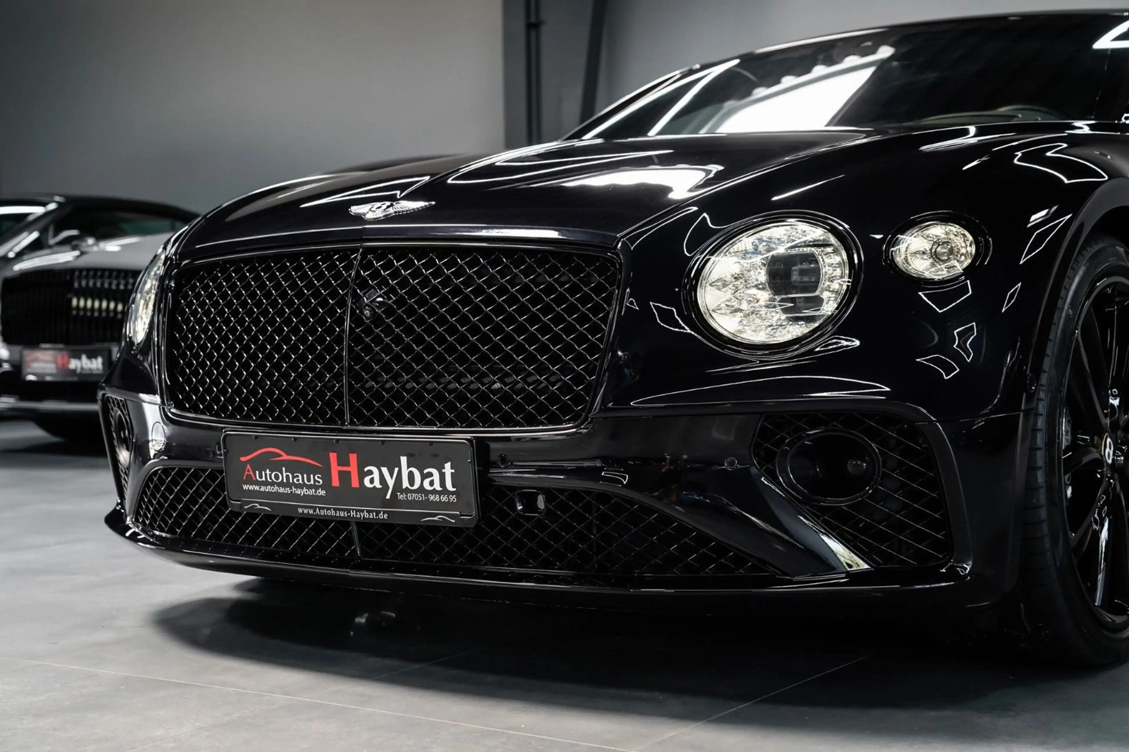 Bentley Continental GT W12 Mulliner Blackline-B&O — photo 4