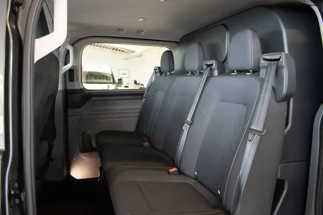 Ford Transit Custom view 9