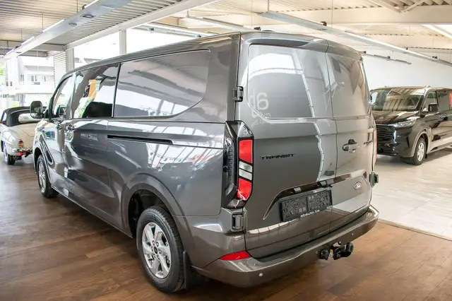 Ford Transit Custom view 5