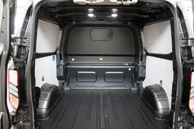 Ford Transit Custom view 10