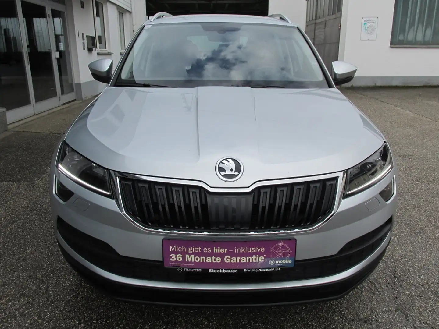 Skoda Karoq 1,6 TDI Style Limited Grau - 2