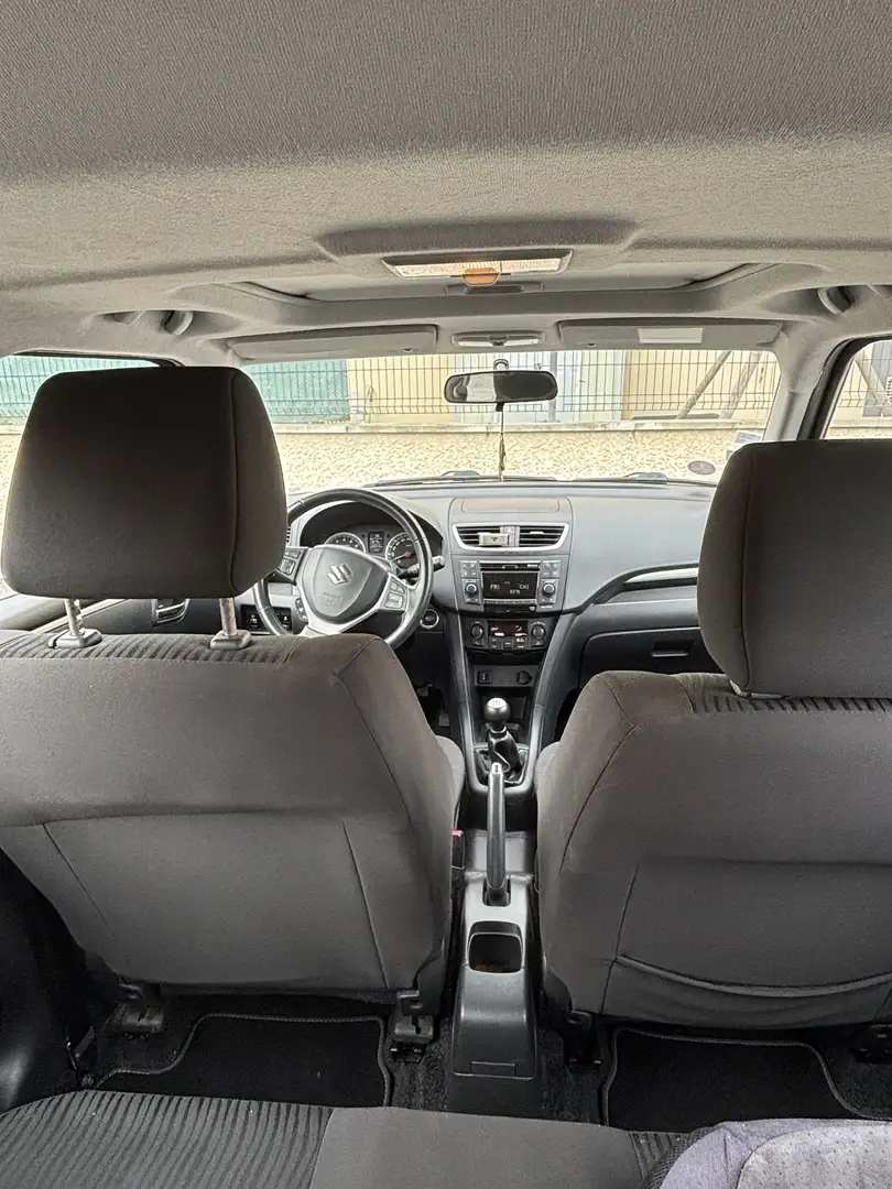 Suzuki Swift SWIFT 1.2 VVT PRIVILEGE Blanco - 2