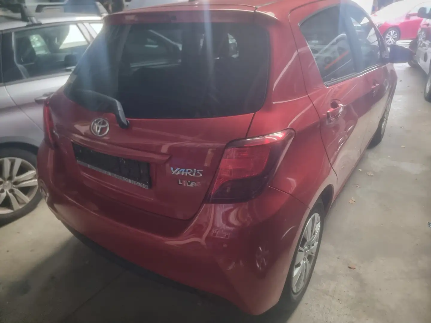Toyota Yaris Yaris 1.33i VVT-i Comfort and pack Style 30000km Rood - 2