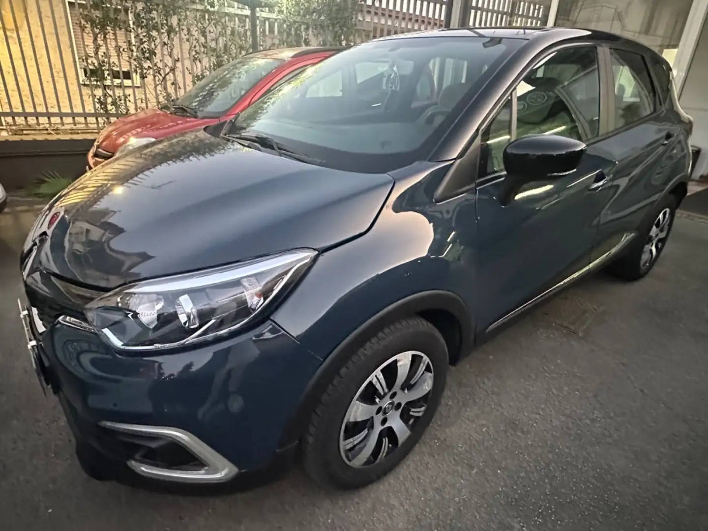 Renault Captur dCi 8V 90 CV Start&Stop Energy Zen Gris - 2