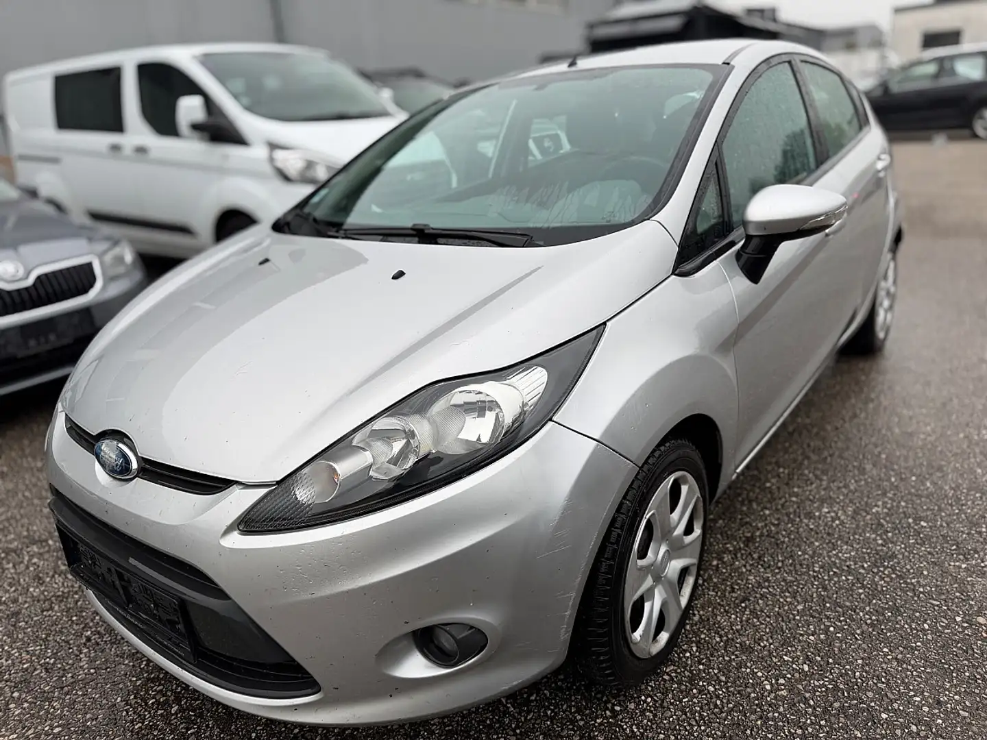 Ford Fiesta Silber - 1