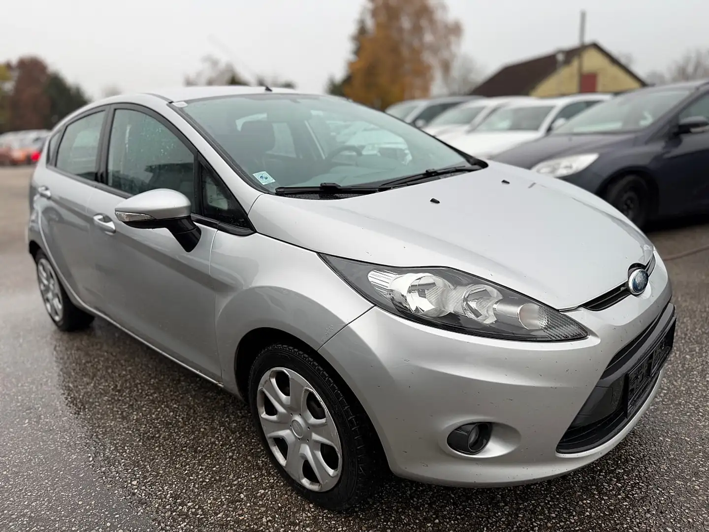 Ford Fiesta Silber - 2