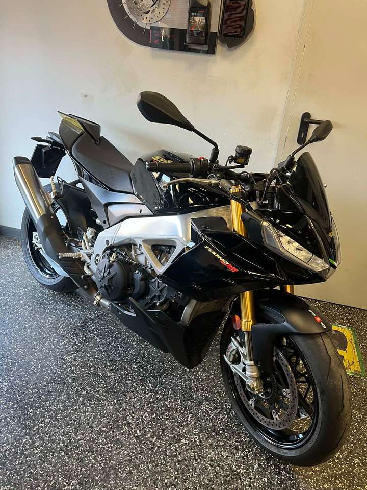 Aprilia Tuono 1100 FACTORY 12MESI GARANZIA