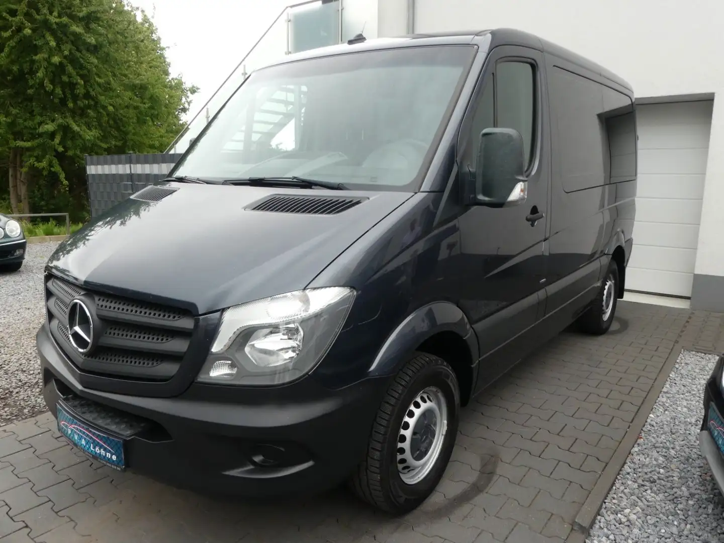 Mercedes-Benz Sprinter II 214 CDI Behindertengerecht | 5 Sitze Grau - 2