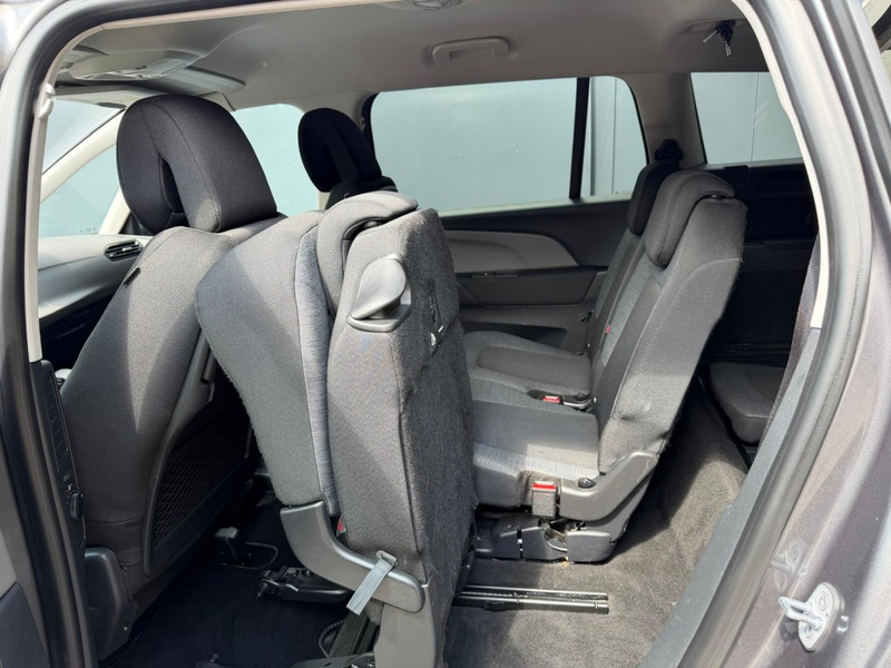 Citroen C4 1.2 Business 7 Persoons — photo 9