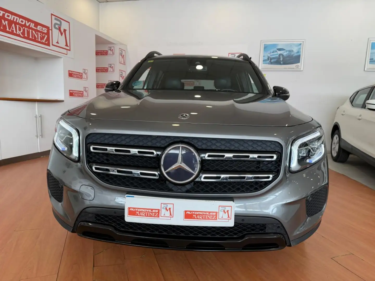 Mercedes-Benz GLB 220 220d 4Matic 8G-DCT Gris - 2