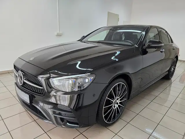 Mercedes-Benz E 450 4Matic AMG Multibeam Panorama Burmester Massage